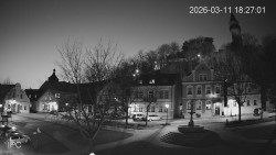 Náměstí, Hrad a Trůba