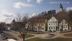 Náměstí, Hrad a Trůba