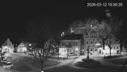 Náměstí, Hrad a Trůba