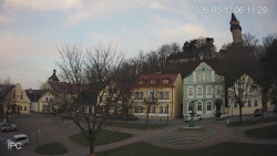 Náměstí, Hrad a Trůba