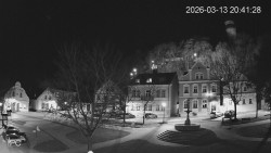 Náměstí, Hrad a Trůba