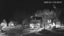 Náměstí, Hrad a Trůba