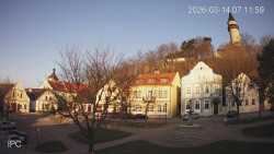 Náměstí, Hrad a Trůba