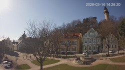 Náměstí, Hrad a Trůba