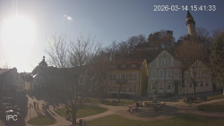 Náměstí, Hrad a Trůba