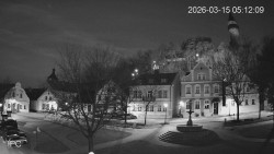 Náměstí, Hrad a Trůba