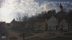 Náměstí, Hrad a Trůba