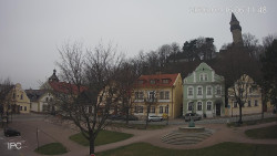 Náměstí, Hrad a Trůba