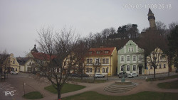 Náměstí, Hrad a Trůba