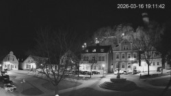 Náměstí, Hrad a Trůba