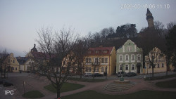 Náměstí, Hrad a Trůba