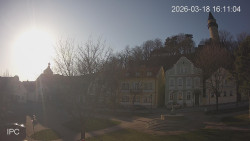 Náměstí, Hrad a Trůba