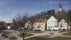 Náměstí, Hrad a Trůba