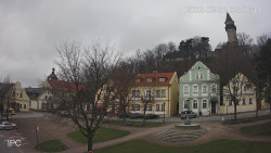 Náměstí, Hrad a Trůba