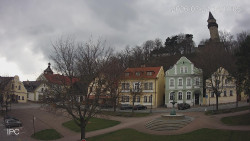 Náměstí, Hrad a Trůba