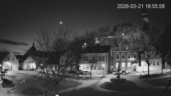 Náměstí, Hrad a Trůba