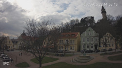 Náměstí, Hrad a Trůba