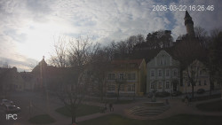 Náměstí, Hrad a Trůba