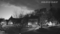 Náměstí, Hrad a Trůba