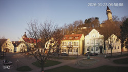 Náměstí, Hrad a Trůba