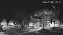 Náměstí, Hrad a Trůba