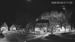 Náměstí, Hrad a Trůba