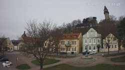 Náměstí, Hrad a Trůba