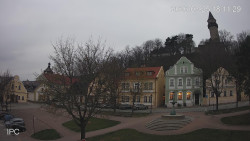 Náměstí, Hrad a Trůba