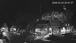 Náměstí, Hrad a Trůba