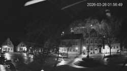 Náměstí, Hrad a Trůba