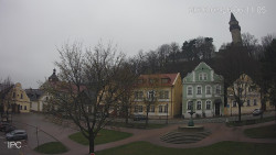 Náměstí, Hrad a Trůba