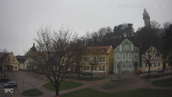 Náměstí, Hrad a Trůba