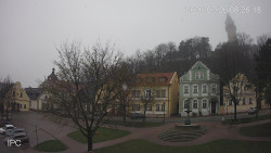 Náměstí, Hrad a Trůba