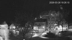 Náměstí, Hrad a Trůba