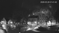 Náměstí, Hrad a Trůba