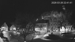 Náměstí, Hrad a Trůba