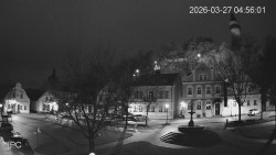 Náměstí, Hrad a Trůba