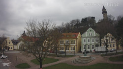 Náměstí, Hrad a Trůba