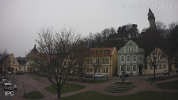 Náměstí, Hrad a Trůba