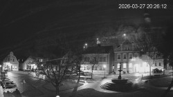 Náměstí, Hrad a Trůba