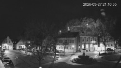 Náměstí, Hrad a Trůba