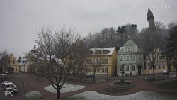 Náměstí, Hrad a Trůba