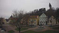 Náměstí, Hrad a Trůba