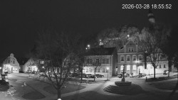 Náměstí, Hrad a Trůba