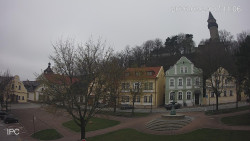 Náměstí, Hrad a Trůba