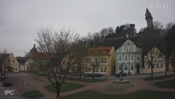 Náměstí, Hrad a Trůba