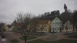 Náměstí, Hrad a Trůba