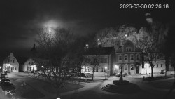 Náměstí, Hrad a Trůba