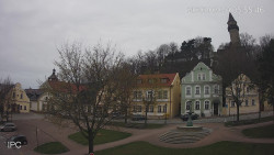 Náměstí, Hrad a Trůba