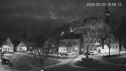 Náměstí, Hrad a Trůba